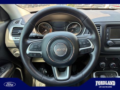 Used 2017 Jeep Compass Sport w/ Tech Group AWD/4WD image 9