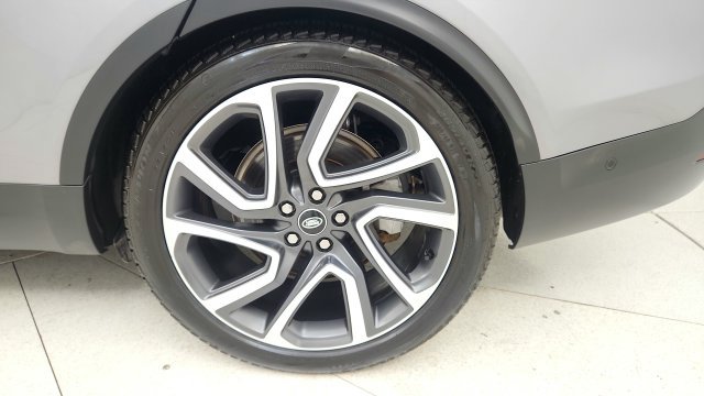 Used 2025 Land Rover Discovery S AWD/4WD image 80