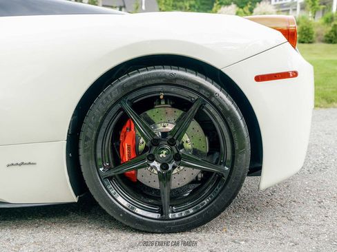 Used 2015 Ferrari 458 Spider RWD image 72