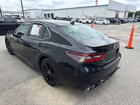 Used 2023 Toyota Camry SE FWD image 6