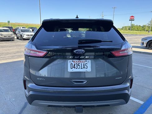 Used 2023 Ford Edge SEL w/ Convenience Package AWD/4WD image 4
