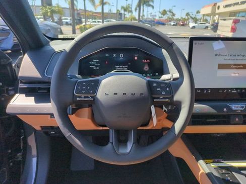 New 2026 Lexus ES 350e FWD image 15