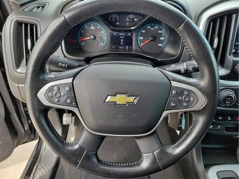 Used 2022 Chevrolet Colorado LT w/ Redline Special Edition image 16