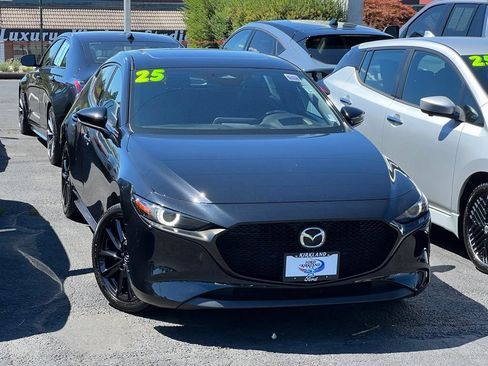 Used 2025 MAZDA MAZDA3 2.5 S Hatchback w/ Premium Pkg FWD image 1