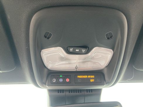 Certified 2024 Chevrolet Colorado LT w/ LT Convenience Package II image 21