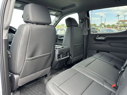 New 2026 GMC Sierra 1500 SLT w/ SLT Premium Plus Package AWD/4WD image 16