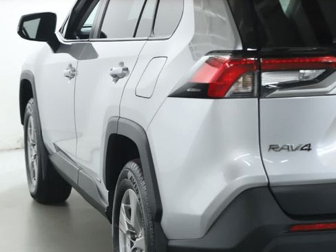 Certified 2024 Toyota RAV4 XLE AWD/4WD image 42