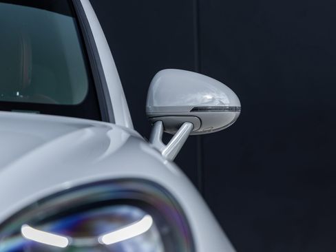 Certified 2023 Porsche Macan image 20