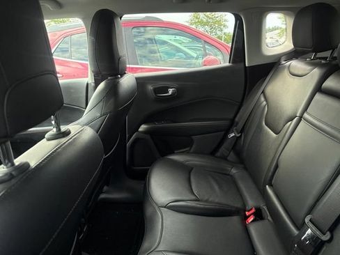 Used 2019 Jeep Compass Limited AWD/4WD image 10