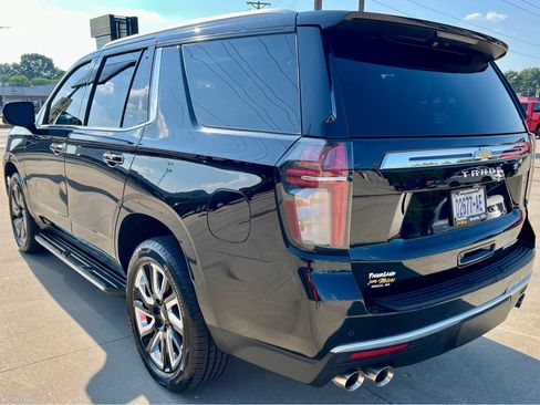 Used 2021 Chevrolet Tahoe Premier w/ Premium Package AWD/4WD image 5