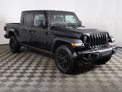Used 2023 Jeep Gladiator Sport image 50