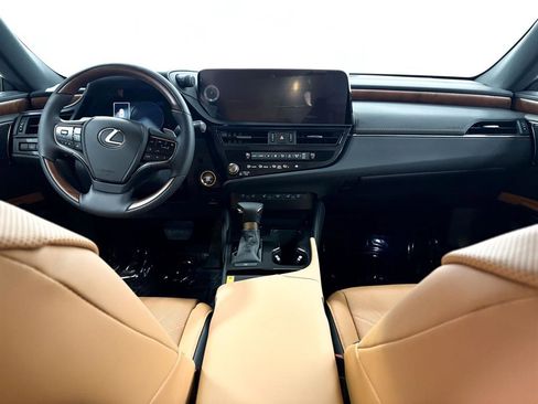 New 2025 Lexus ES 350 Ultra Luxury image 6