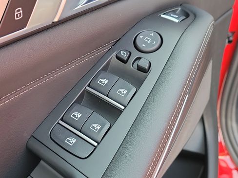 New 2026 BMW X5 sDrive40i RWD image 17
