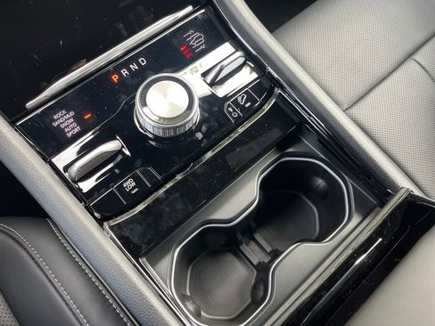 New 2025 Jeep Grand Cherokee L Overland w/ Luxury Tech Group IV image 13