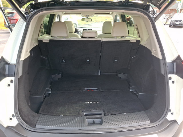 Used 2023 Nissan Rogue SL AWD/4WD image 30