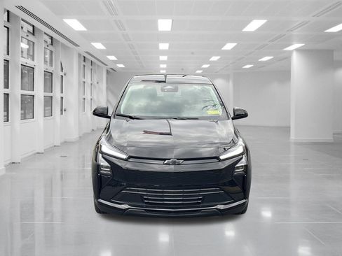 New 2027 Chevrolet Bolt LT w/ Comfort Package image 2