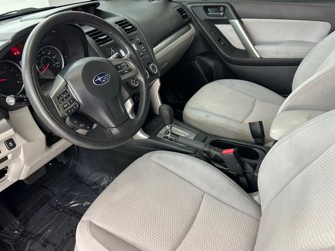 Used 2015 Subaru Forester 2.5i w/ Alloy Wheel Package AWD/4WD image 4