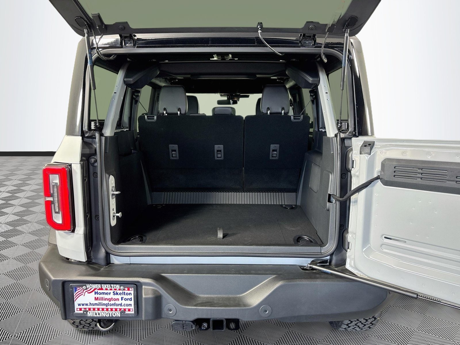 New 2026 Ford Bronco Outer Banks AWD/4WD image 26