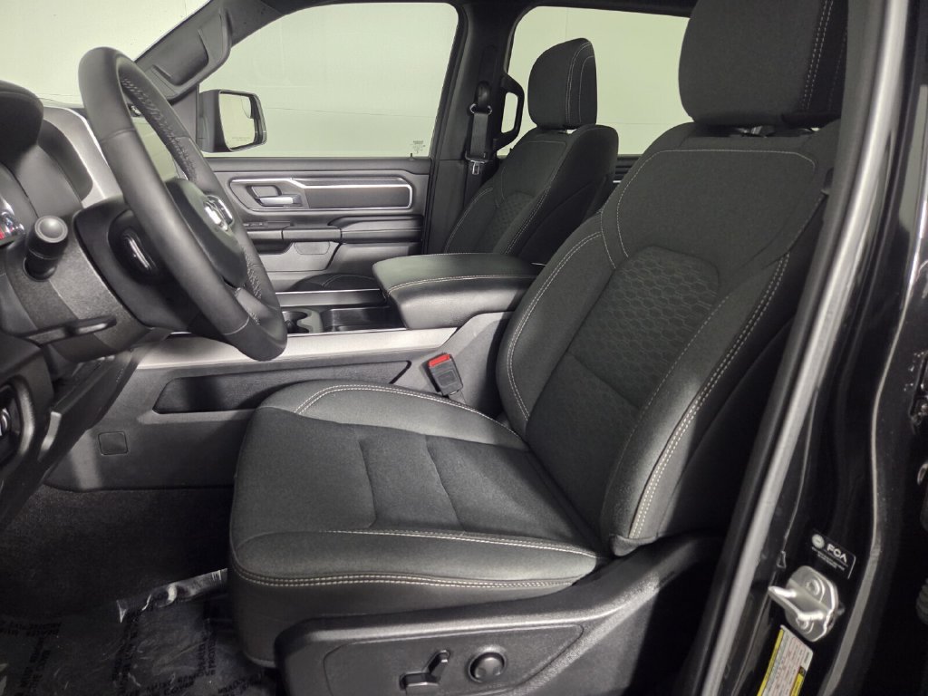 Used 2025 RAM 1500 Big Horn RWD image 11
