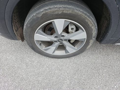 Used 2022 Audi Q5 2.0T Premium image 13