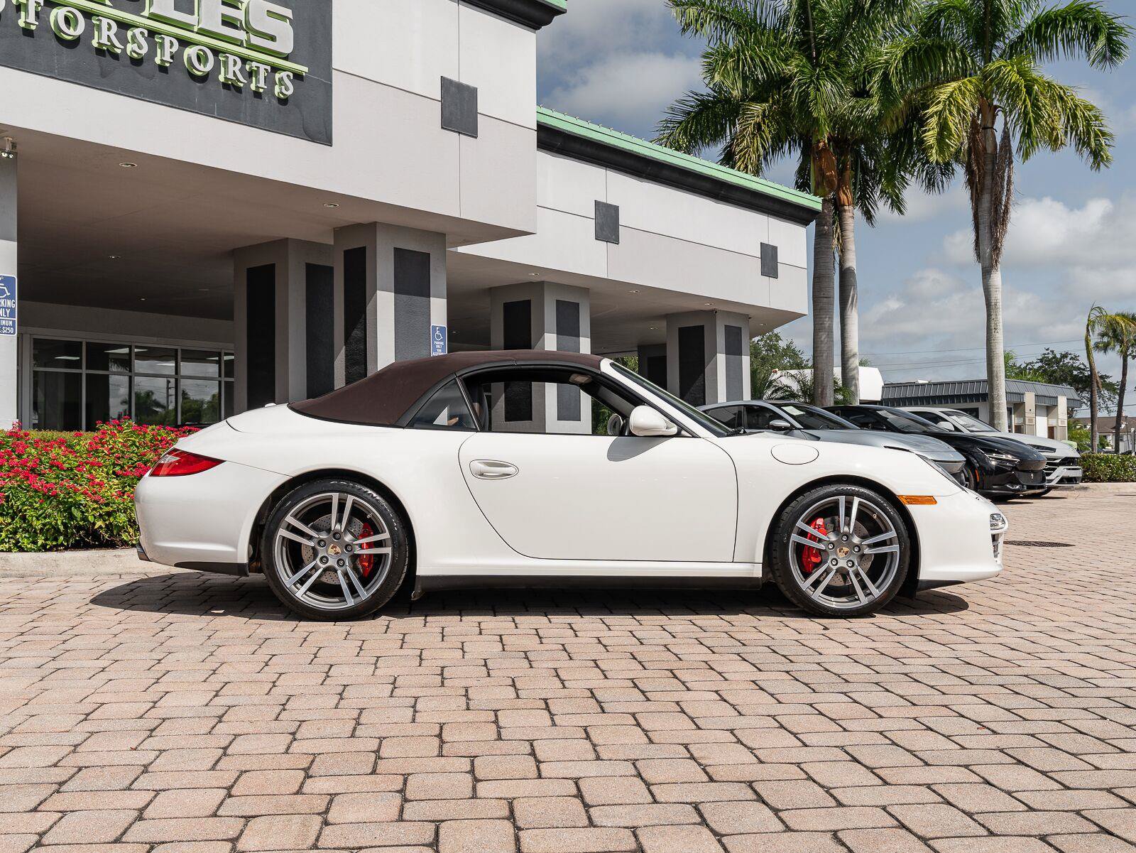 Used 2011 Porsche 911 Carrera 4S AWD/4WD image 44