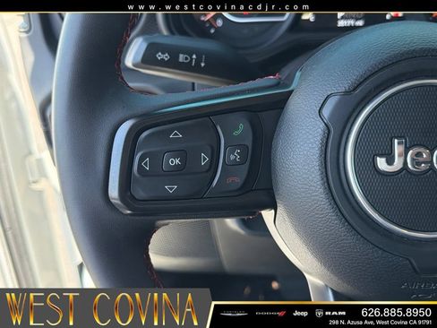 Used 2024 Jeep Wrangler Unlimited Rubicon AWD/4WD image 19
