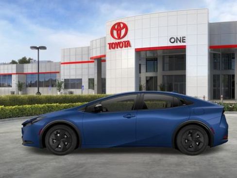New 2026 Toyota Prius LE FWD image 7