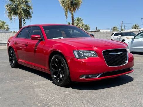 Used 2015 Chrysler 300 S RWD image 1