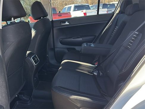 Used 2021 Kia Sportage LX w/ LX Fwd Popular Package image 13