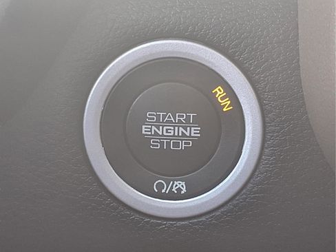 Used 2022 RAM 1500 Laramie w/ Laramie Southwest Edition image 14