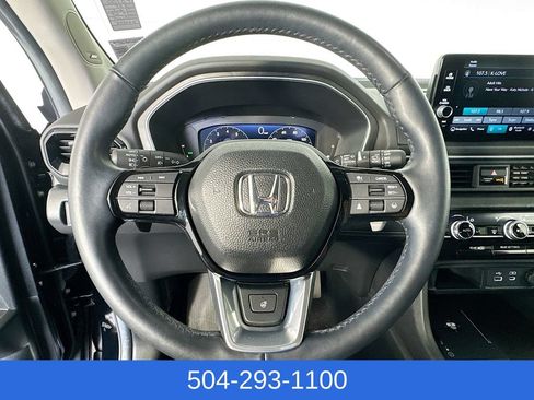 Used 2025 Honda Pilot Elite image 13