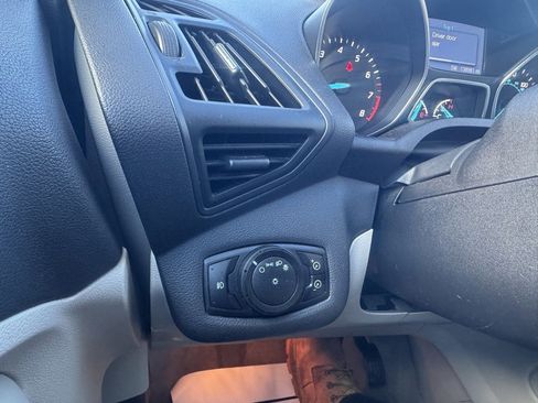 Used 2013 Ford Escape SE image 24