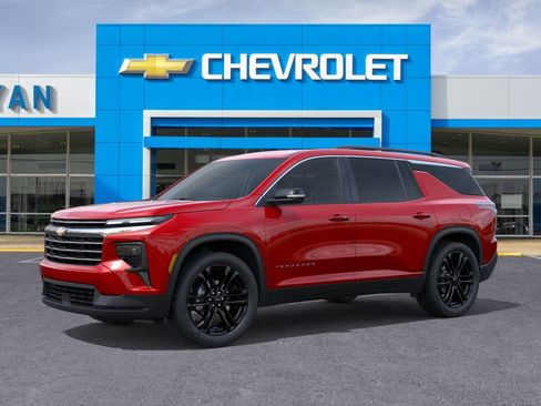 New 2026 Chevrolet Traverse LT image 2