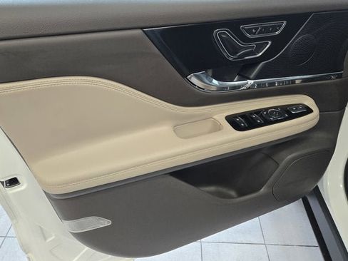 Used 2023 Lincoln Corsair Grand Touring w/ Equipment Group 301A image 21