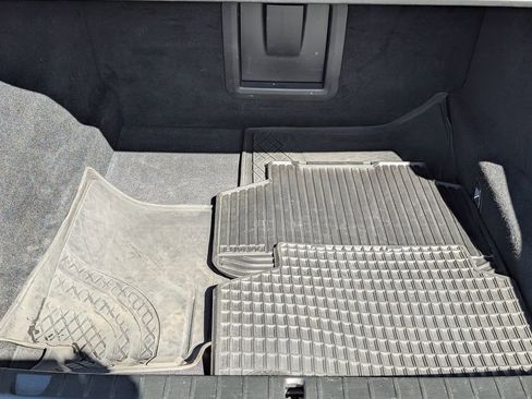 Used 2016 BMW 750i xDrive image 29