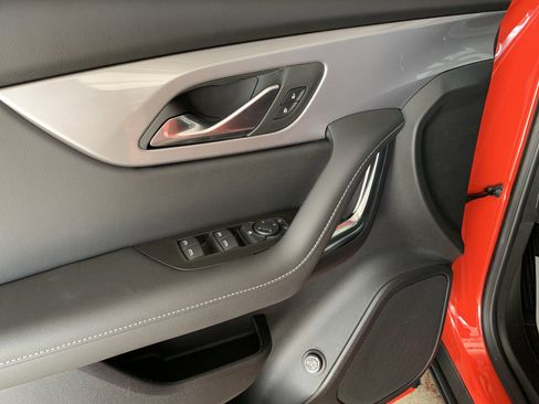 New 2025 Chevrolet Blazer LT image 17