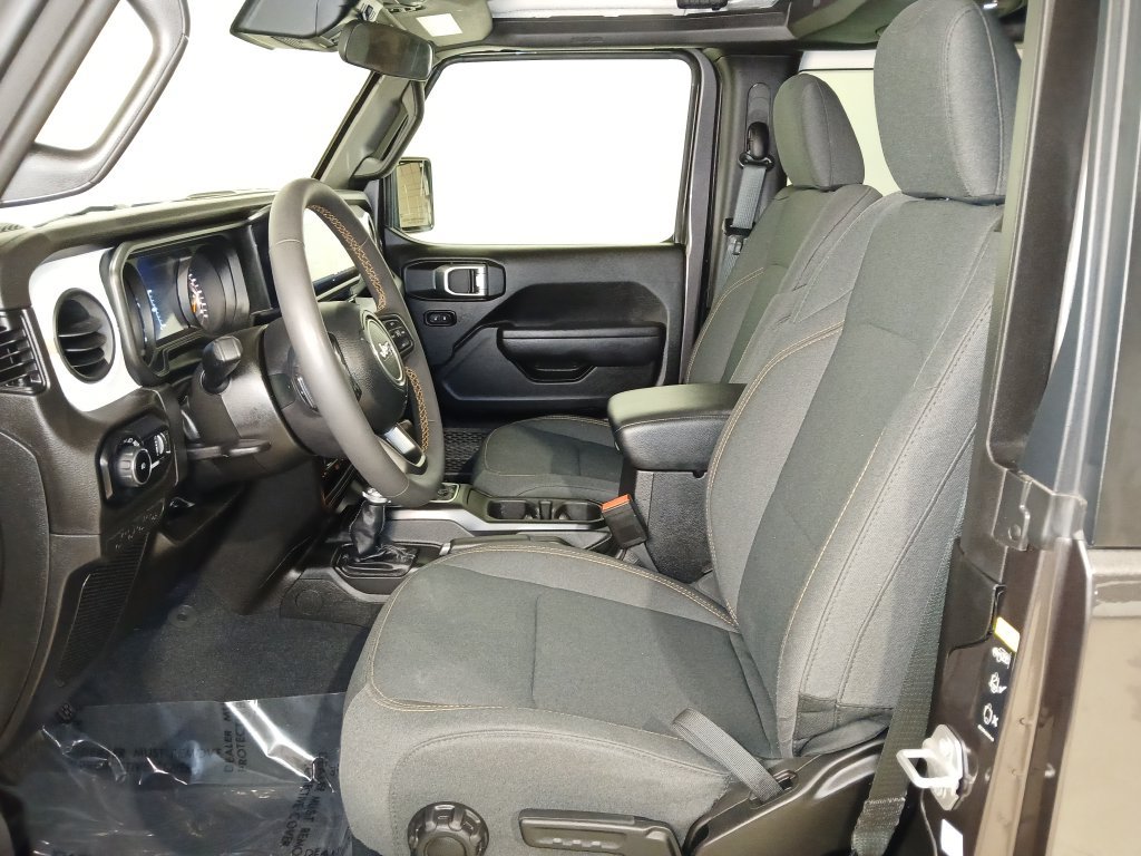 Used 2024 Jeep Wrangler Sport AWD/4WD image 11