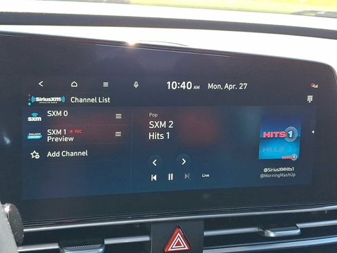 Used 2023 Hyundai Elantra Limited FWD image 18