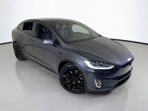 Used 2018 Tesla Model X 100D AWD/4WD image 35