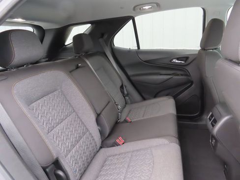 Used 2023 Chevrolet Equinox LT image 28