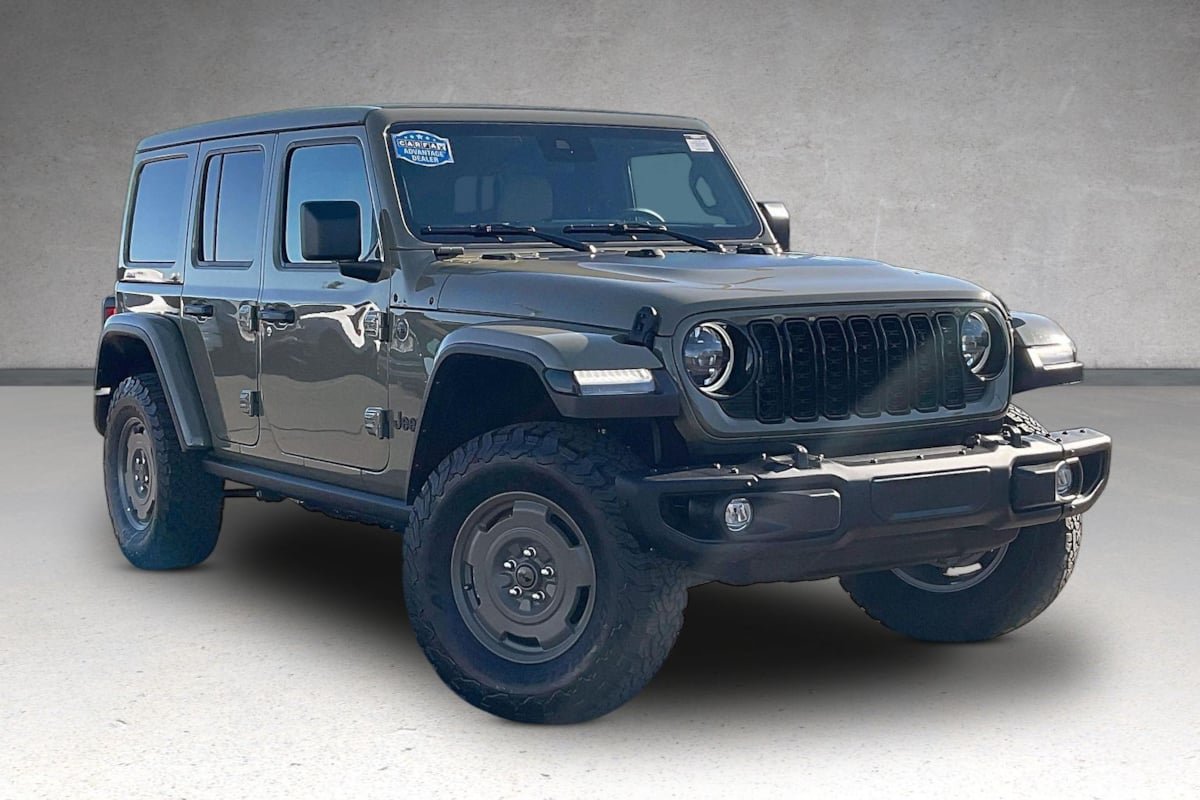 Used 2025 Jeep Wrangler Unlimited Sport S 4xe AWD/4WD image 2