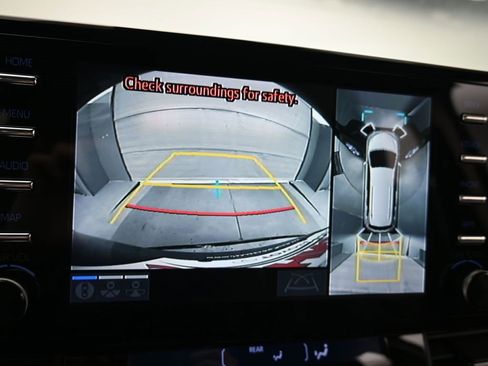 Used 2021 Toyota Sienna Platinum image 18