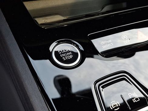 Certified 2025 Audi A5 2.0T Premium Plus w/ Premium Plus AWD/4WD image 21