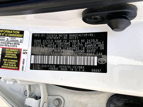 Used 2021 Toyota Camry LE image 32