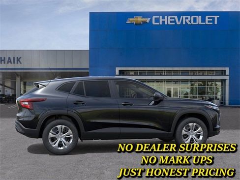 New 2026 Chevrolet Trax LS w/ Driver Confidence Package image 5