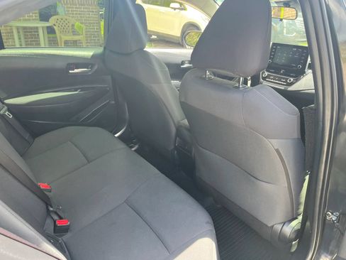 Used 2021 Toyota Corolla LE FWD image 28