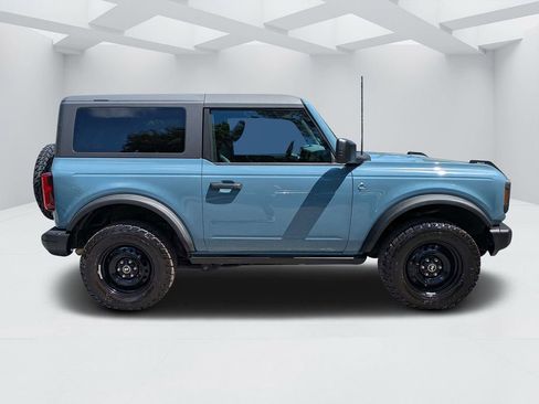 Used 2023 Ford Bronco Black Diamond AWD/4WD image 2