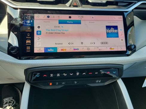 New 2026 Jeep Cherokee Laredo AWD/4WD image 31
