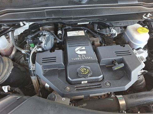 Used 2024 RAM 2500 Laramie w/ Safety Group AWD/4WD image 28