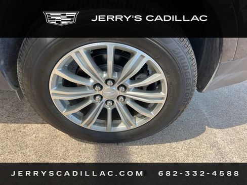 Used 2019 Cadillac XT5 Luxury FWD image 6